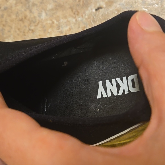 Shoes - Picture 5 of 7